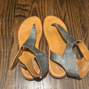 Kork Ease Gray Buckle Sandals
